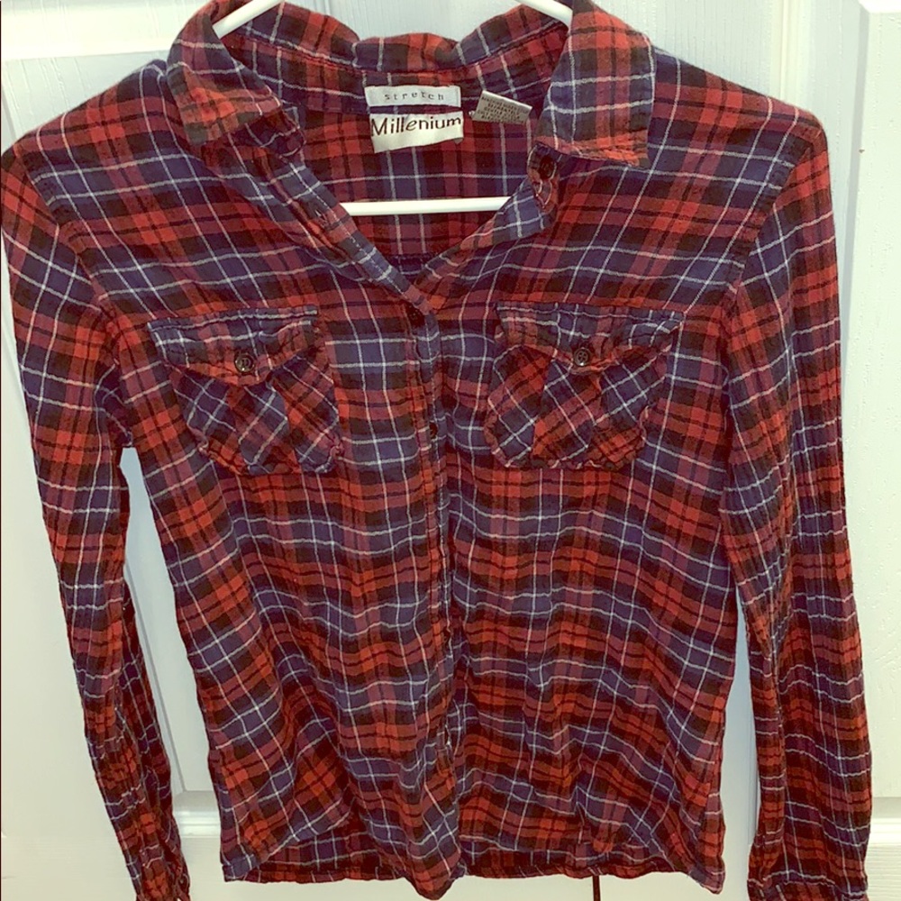 Cute plaid shirt.
